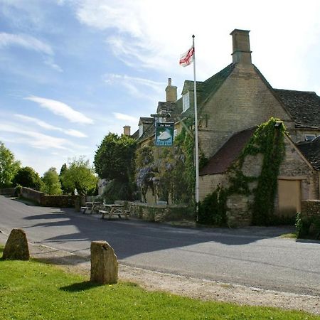 The Swan Inn Swinbrook Burford Exterior photo